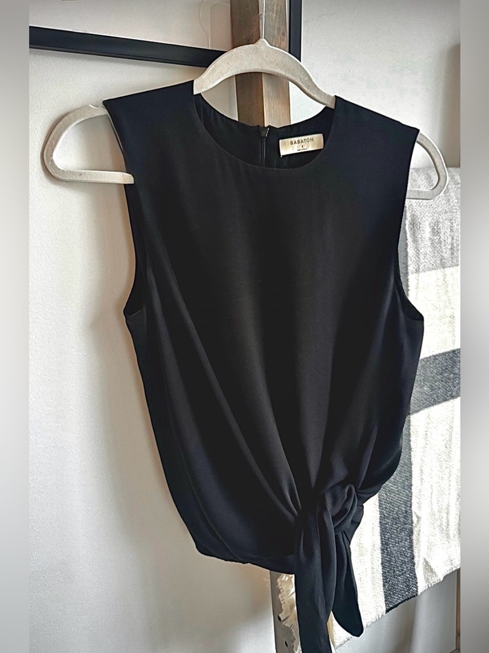 Babaton Black Tie-Front Sleeveless Blouse